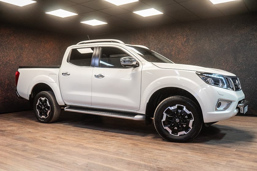 Bild 2 av Nissan Navara Dubbelhytt 2.3 dCi 4WD Tekna | MOMS | Flaklock | Diffspärr | 360