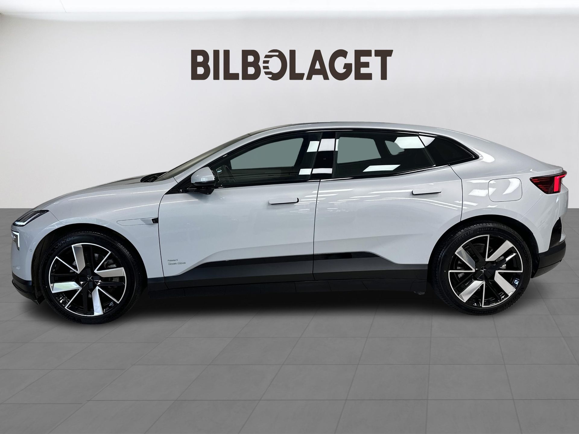 Polestar 4 2025, bild 2/9