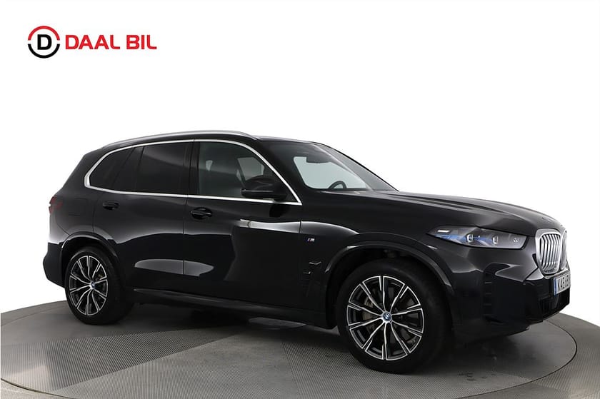 Bild 4 av BMW X5 xDrive50e 490HK M-SPORT INNOVATION H/K® LUFTFJÄD 3DVIEW