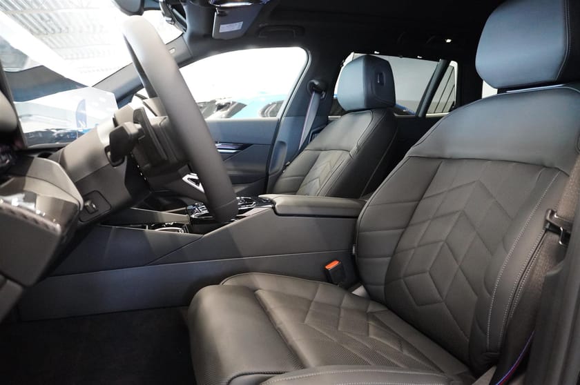 Bild 4 av BMW 530e xDrive Touring M-Sport Pro Supercharged B W DAP 21