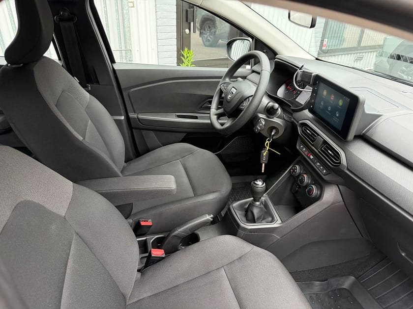 Bild 5 av Dacia Sandero 1.0 TCE 91HK / 5400Mil / DRAG / CARPLAY / LED