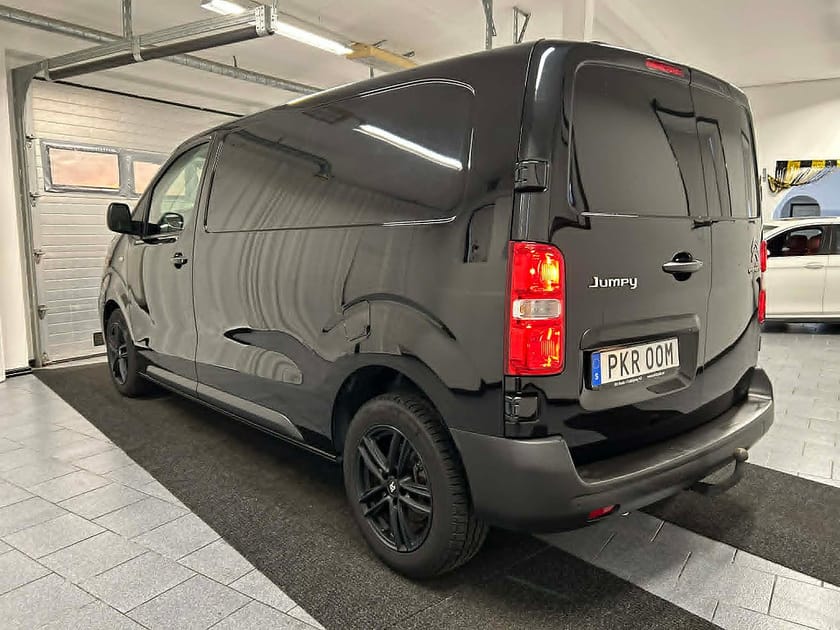 Bild 4 av Citroën Jumpy Van IP 2.0 BlueHDi 180 EAT 177 hk Drag S/V MOMS Värmare