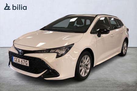 Toyota Corolla Touring Sports Hybrid 1,8 Active Plus Nyservad Värmare Keyless