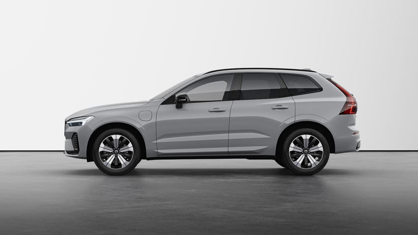 Bilde 2 av Volvo XC60 Recharge T6 Plus Dark KROK|PANO|TONEDE|SUB|19"