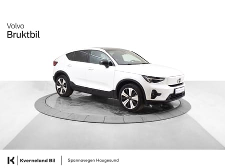 Volvo C40 Recharge Twin motor Plus / Krok -1800kg / Varmepumpe / Kamera / Lav Km