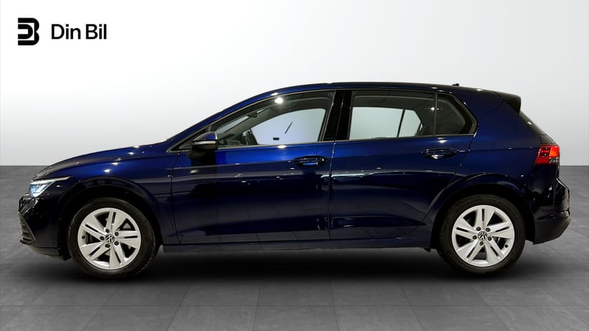 Bild 2 av Volkswagen Golf eTSI150 DSG Navigation/P-sensorer