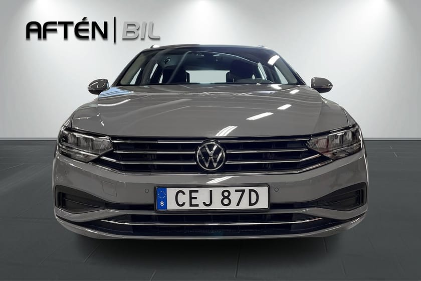 Bild 3 av Volkswagen Passat Sportscombi 1.5 TSI 150hk DSG | B-kamera, Drag, P-värmare, Navi