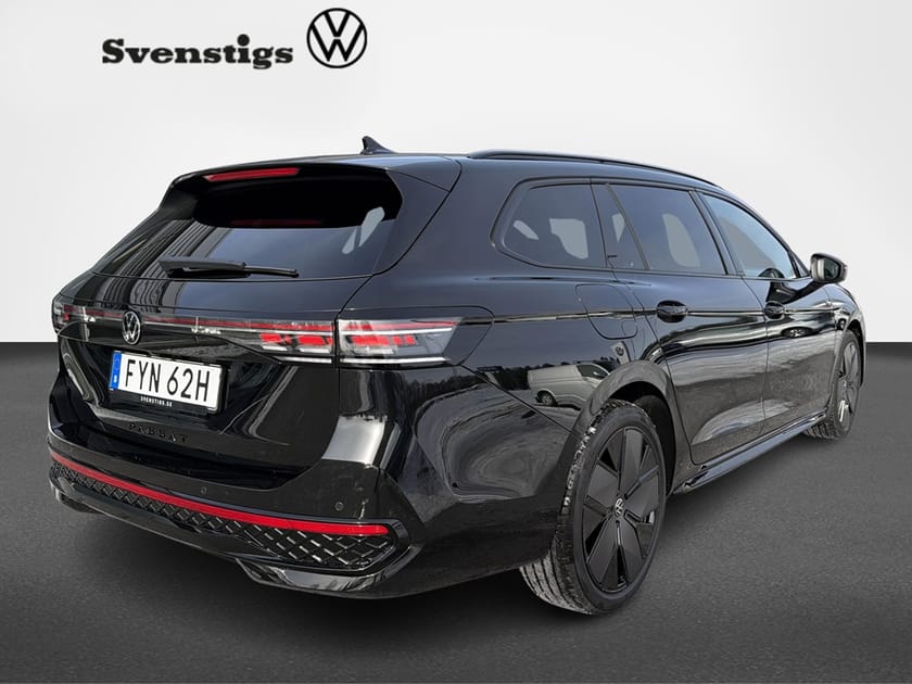 Bild 5 av Volkswagen Passat Variant eHybrid 272 R-Line Black Drag KAMPANJORD PRIS 574