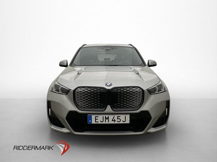 Bild 3 av BMW iX1 xDrive30 M-Sport Kamera Skinn Navi Drag MOMS
