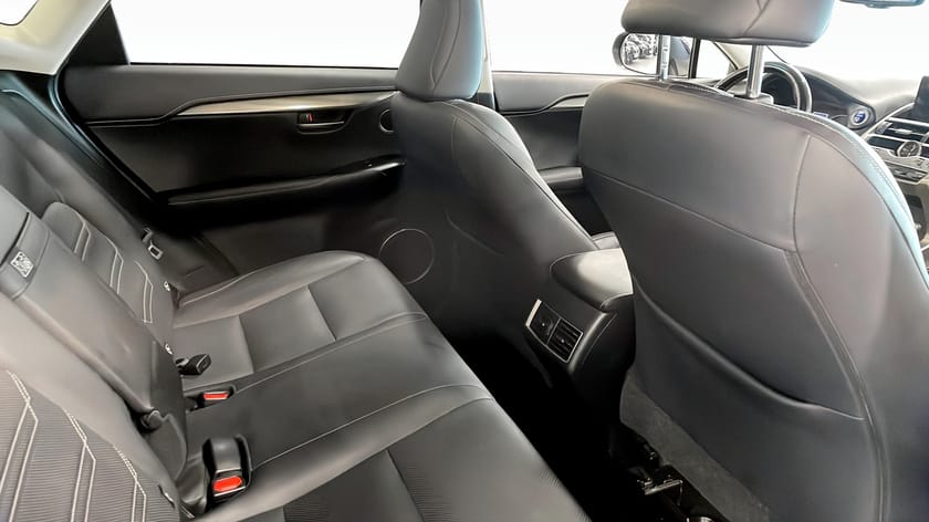 Bild 5 av Lexus NX 300h AWD 2.5 Executive Navigation Läder