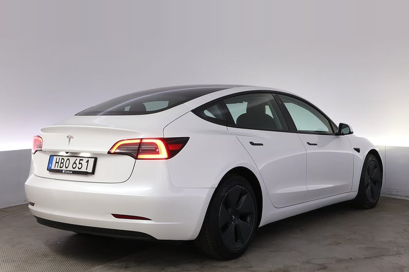 Bild 5 av Tesla Model 3 Standard Range Autopilot Panorama V-hjul