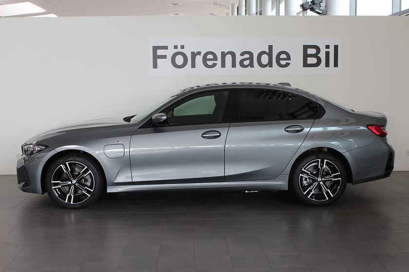 Bild 3 av BMW 330e xDrive Sedan