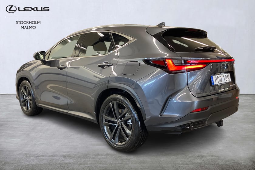 Bild 3 av Lexus NX 450h+ Executive Teknikpaket AWD 309hk P-Värm 360° HUD Keyless Navi