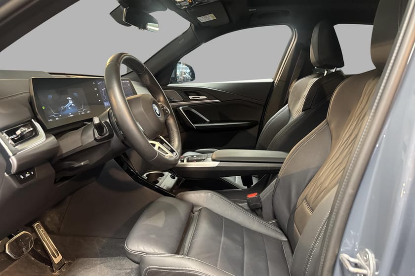 Bilde 4 av BMW iX2 xDrive30 xDrive30, Fully Charged, M-Sport, Pano, H/K, ComfAcc