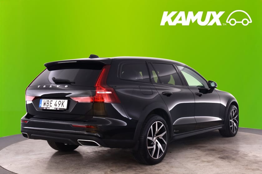 Bild 4 av Volvo V60 Cross Country B4 AWD 197hk Momentum Adv SE Navi Drag BLIS