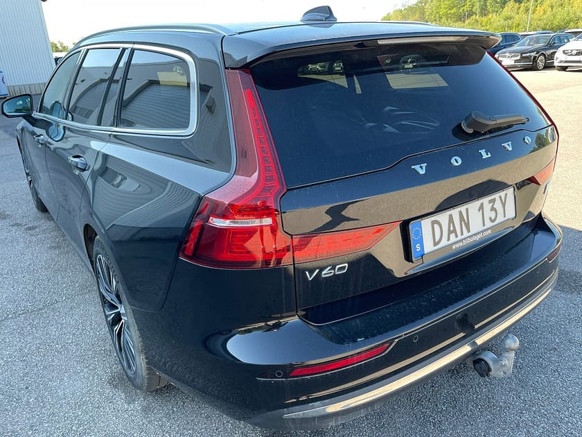 Bild 4 av Volvo V60 T6 Recharge Core Bright plug in AWD 350HK 4x4