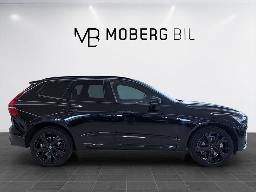 Bild 3 av Volvo XC60 Recharge T6 Nordic Black Edition H/K 360 Pano Drag