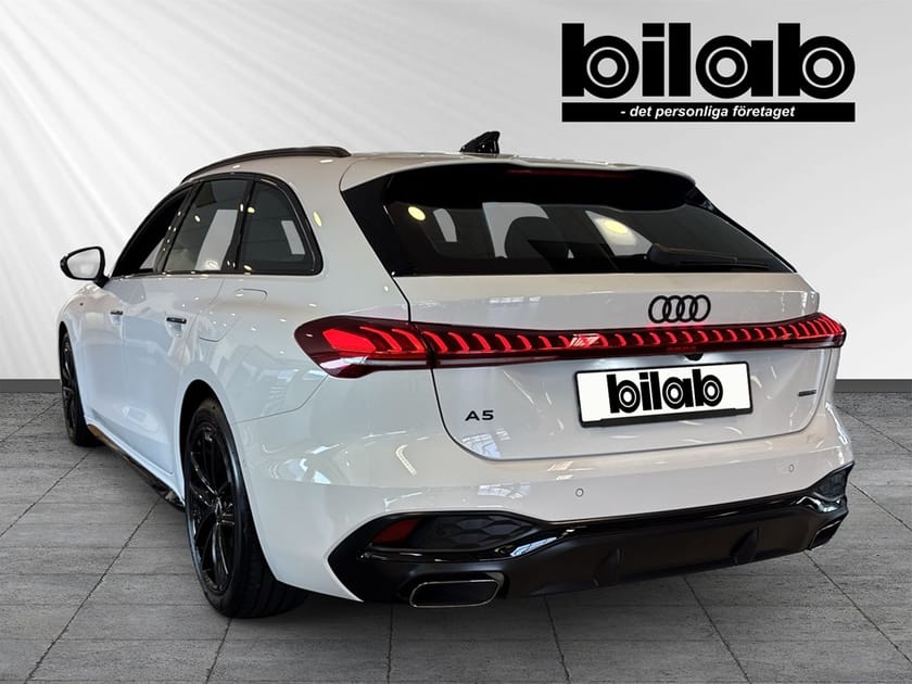 Bild 3 av Audi A5 Avant e-hybrid quattro S-line Lagerbil för omg.lev