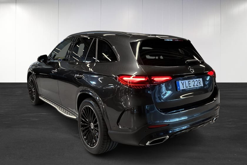 Bild 4 av Mercedes-Benz GLC 300 d 4MATIC | AMG | Burmester | 360 | Nightpaket | Drag | Pano | Minnespaket