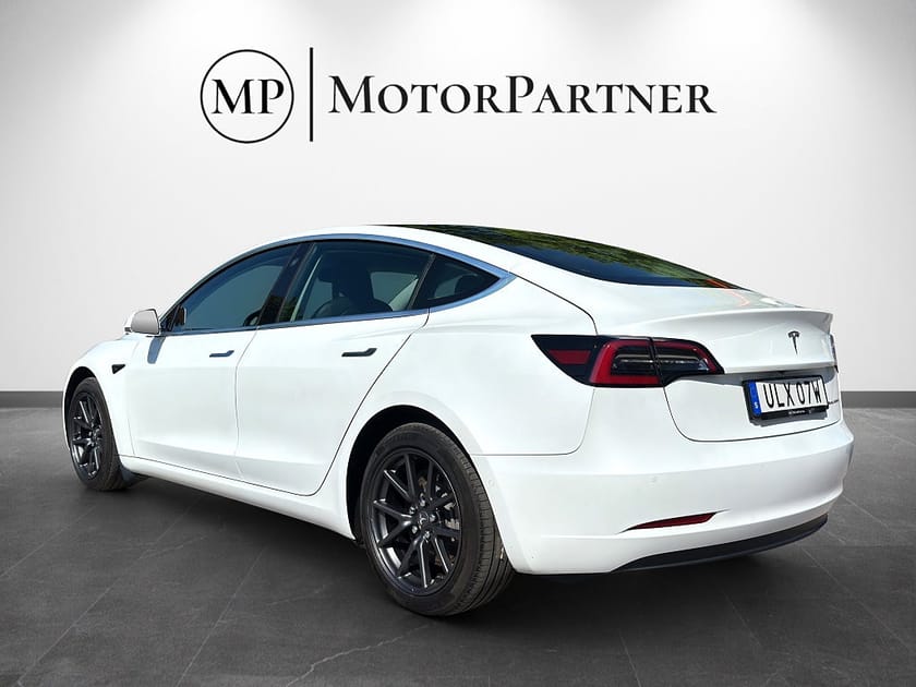 Bild 5 av Tesla Model 3 Long Range AWD Autopilot Panorama