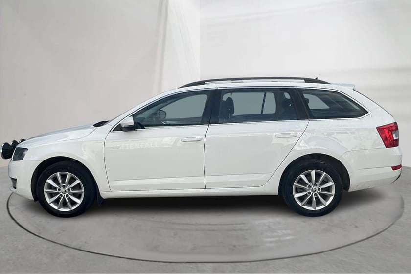 Bild 2 av Škoda Octavia Kombi III 1.6 TDI CR Combi 4X4 (105hk)