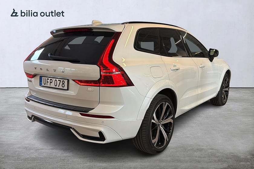 Bild 5 av Volvo XC60 Recharge T6 AWD Plus Dark B-kam Pano Keyless Värmare