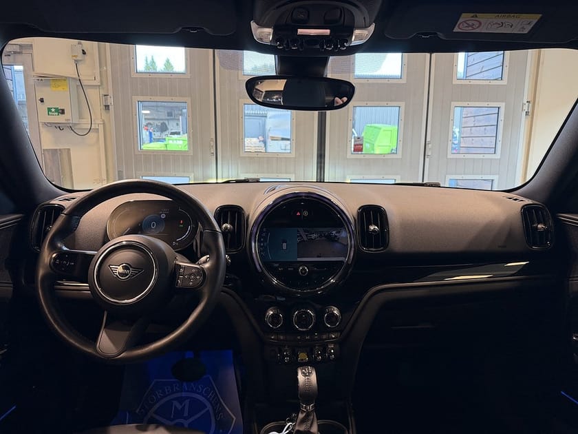 Bild 5 av MINI Countryman Cooper SE ALL4 Steptronic B-kamera Gps Carplay 220hk
