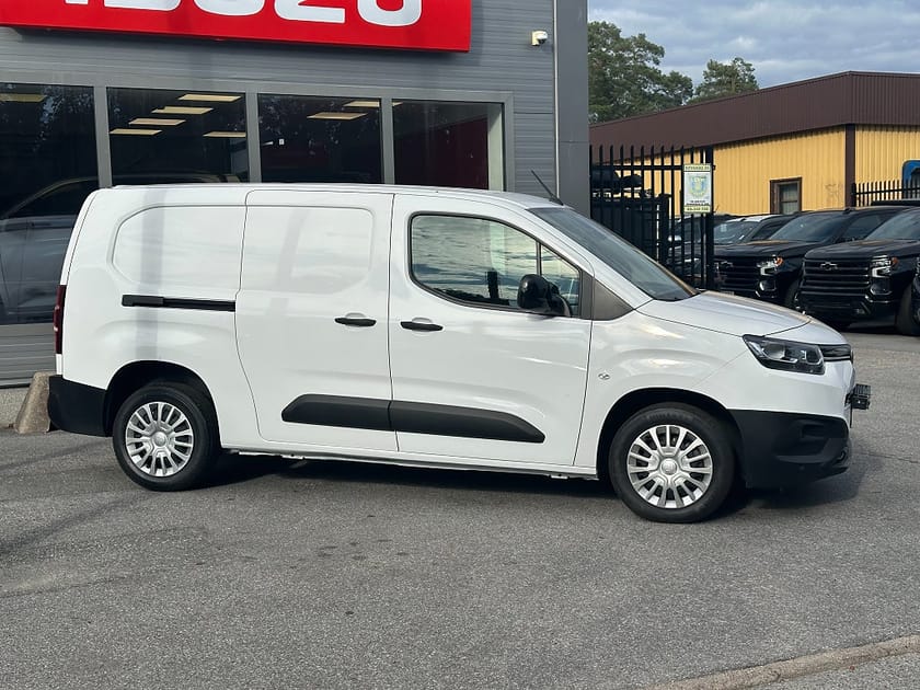 Bild 5 av Toyota ProAce City 130hk Aut L2 | 3 års garanti | 2X SKJUTDÖRR | DRAG