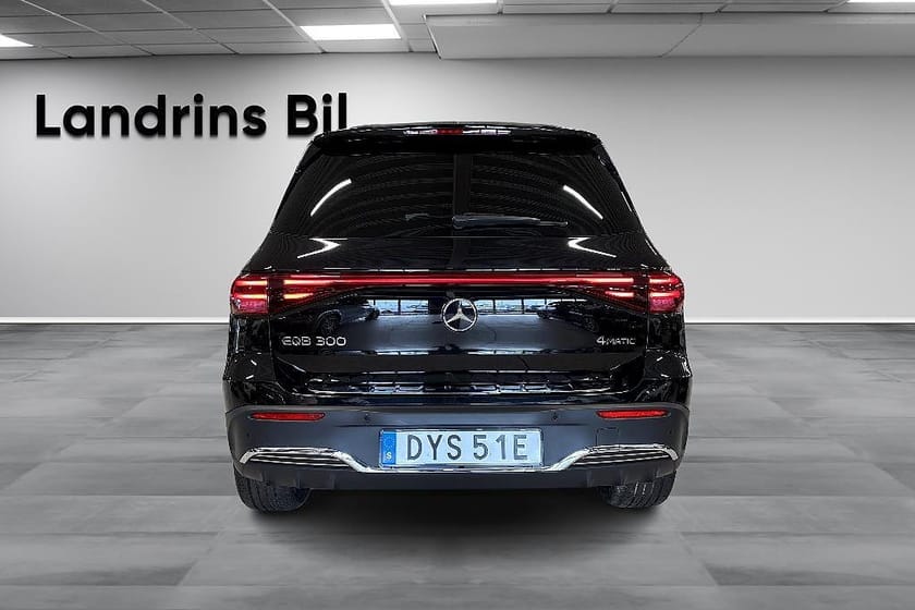 Bild 5 av Mercedes-Benz EQB 300 4MATIC AMG 7-Sits Distronic Backkamera Navi