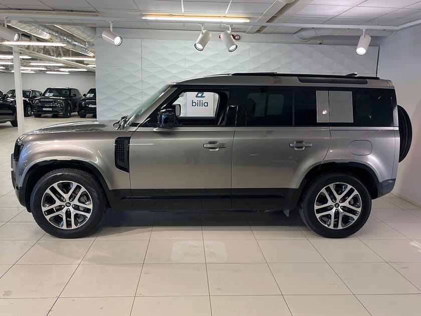 Bild 3 av Land Rover Defender P300e PHEV 110 X-Dynamic SE / Black Pack / Leasebar!