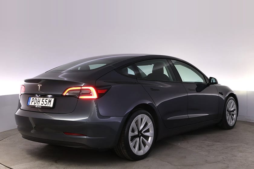 Bild 5 av Tesla Model 3 Standard Range Refresh Autopilot 19" Panorama