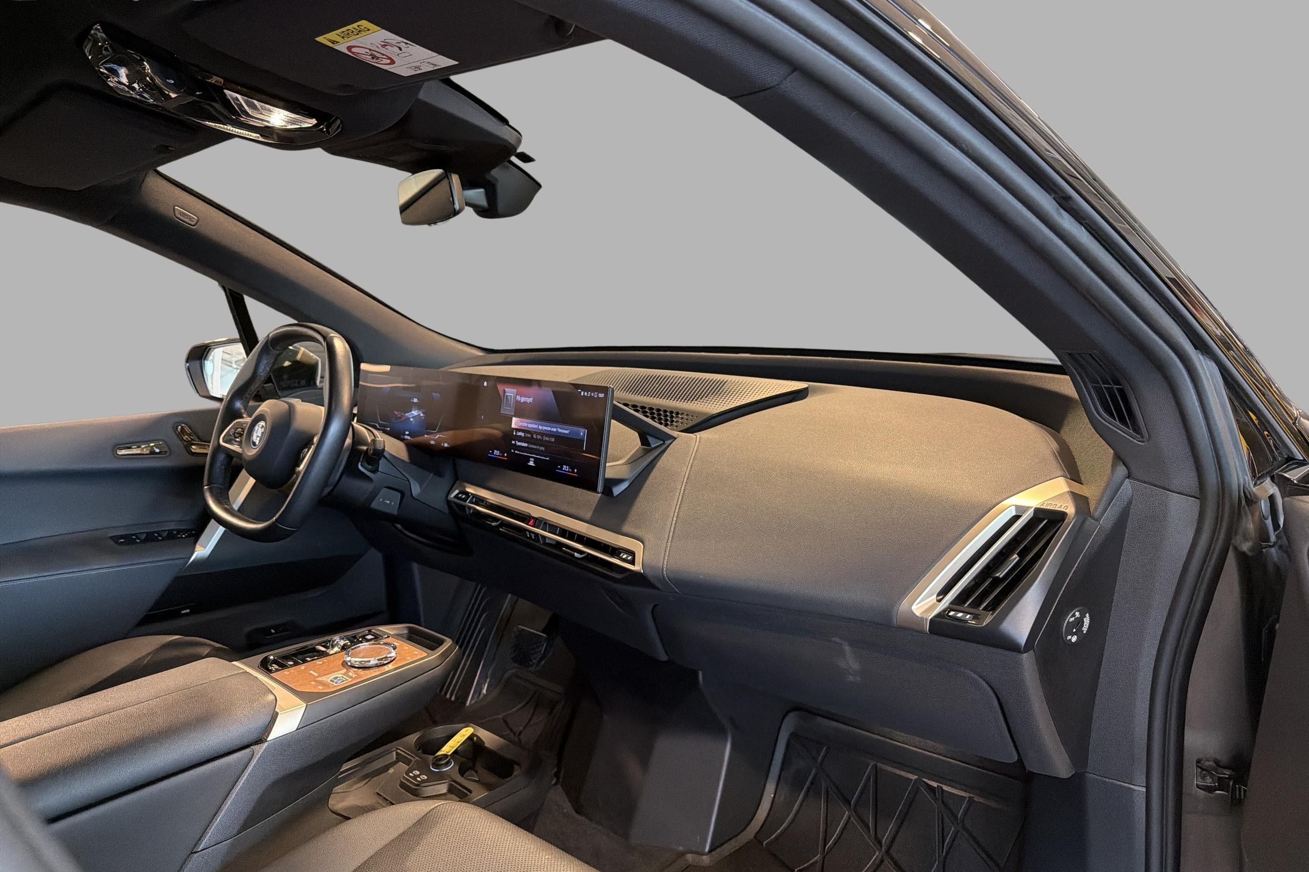 BMW iX xDrive50, 524hk, 2022