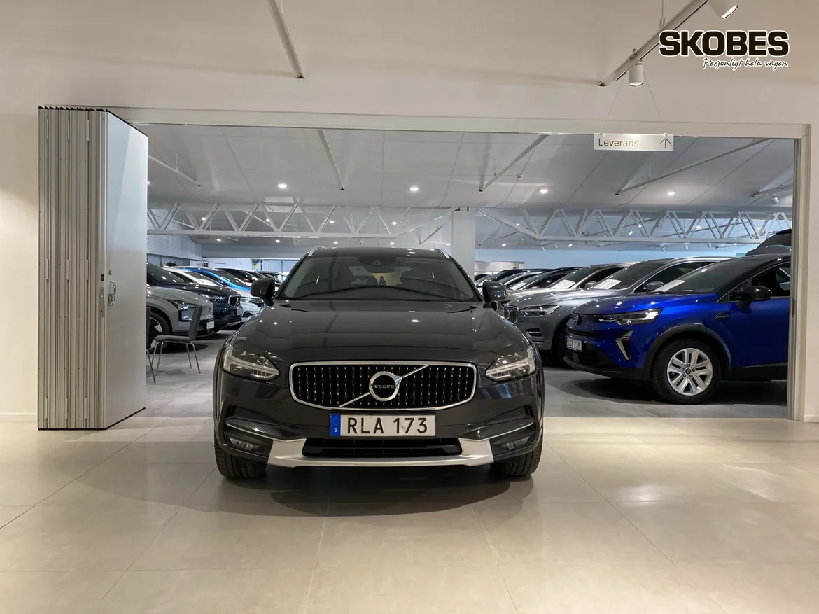 Volvo V90 Cross Country