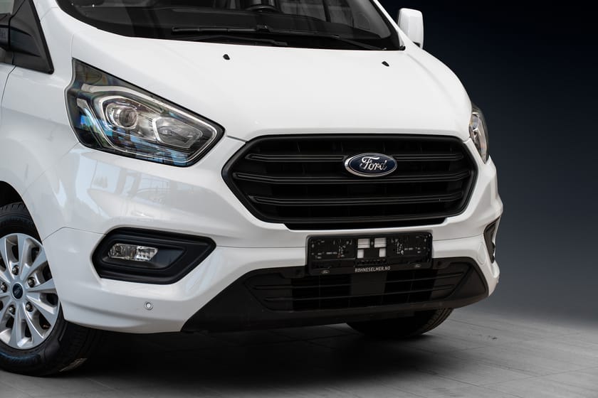 Bilde 2 av Ford Transit Custom 340 LANG UTGAVE// RYGGEKAMERA//AUTOMAT//HENGERFESTE