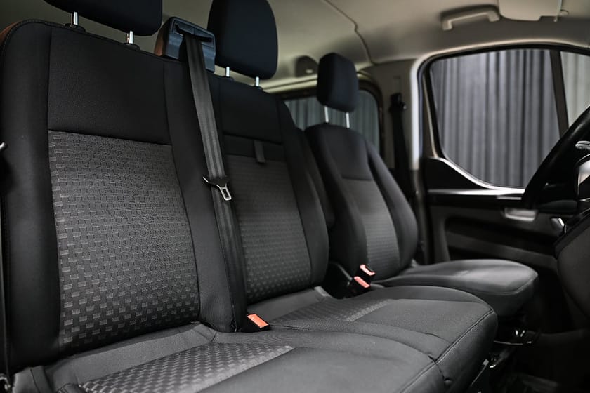 Bild 3 av Ford Transit Custom 320 Kombi 170HK Automat|9-Sits|NyKamrem|Backkamera|Leasbar