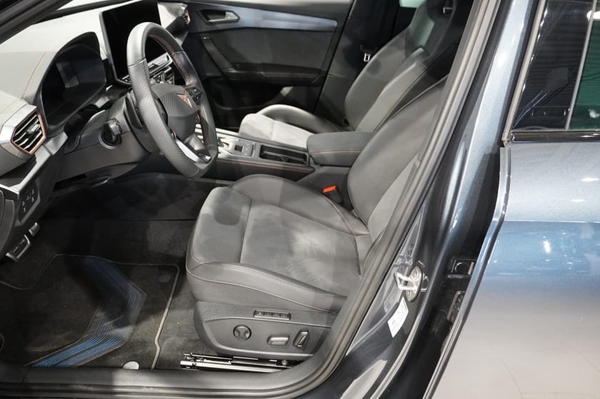 Bild 4 av CUPRA Formentor e-Hybrid Hybrid - Drag, Elstol, Kamera MM!