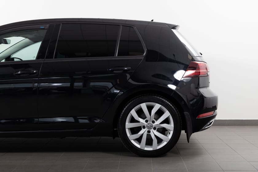 Bild 5 av Volkswagen Golf 1.4 TSI Cockpit / P-Värmare / Backkamera