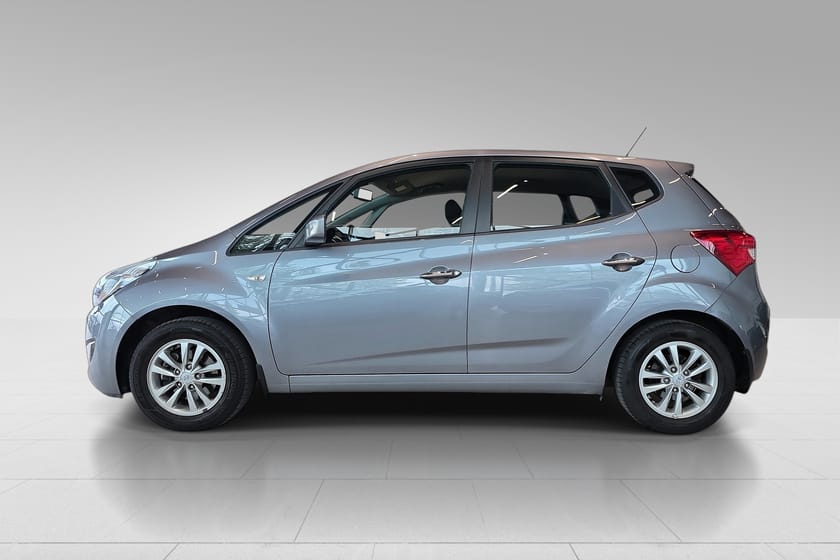 Bilde 2 av Hyundai ix20 1,6l Automat-LAV KM! Krok, Nye sommerdekk, Nye bremser