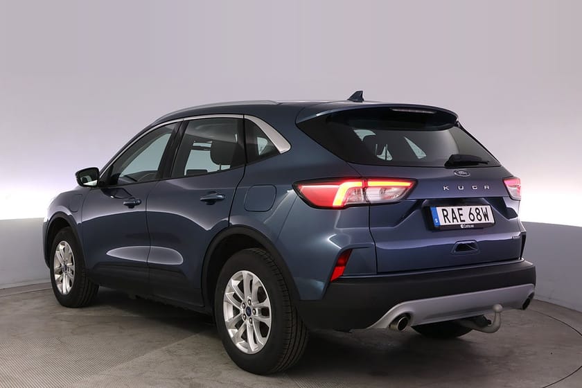 Bild 4 av Ford Kuga Plug-In Hybrid Titanium Kamera Navi Cockpit Drag