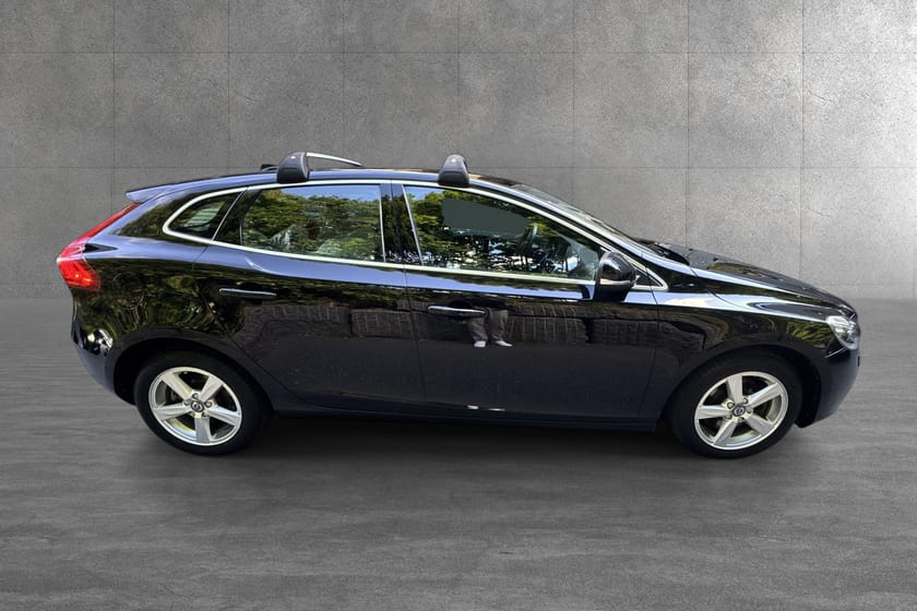Bilde 4 av Volvo V40 T2 122HK MOMENTUM/KROK/R.KAMERA/NYREGREIM/DAB++