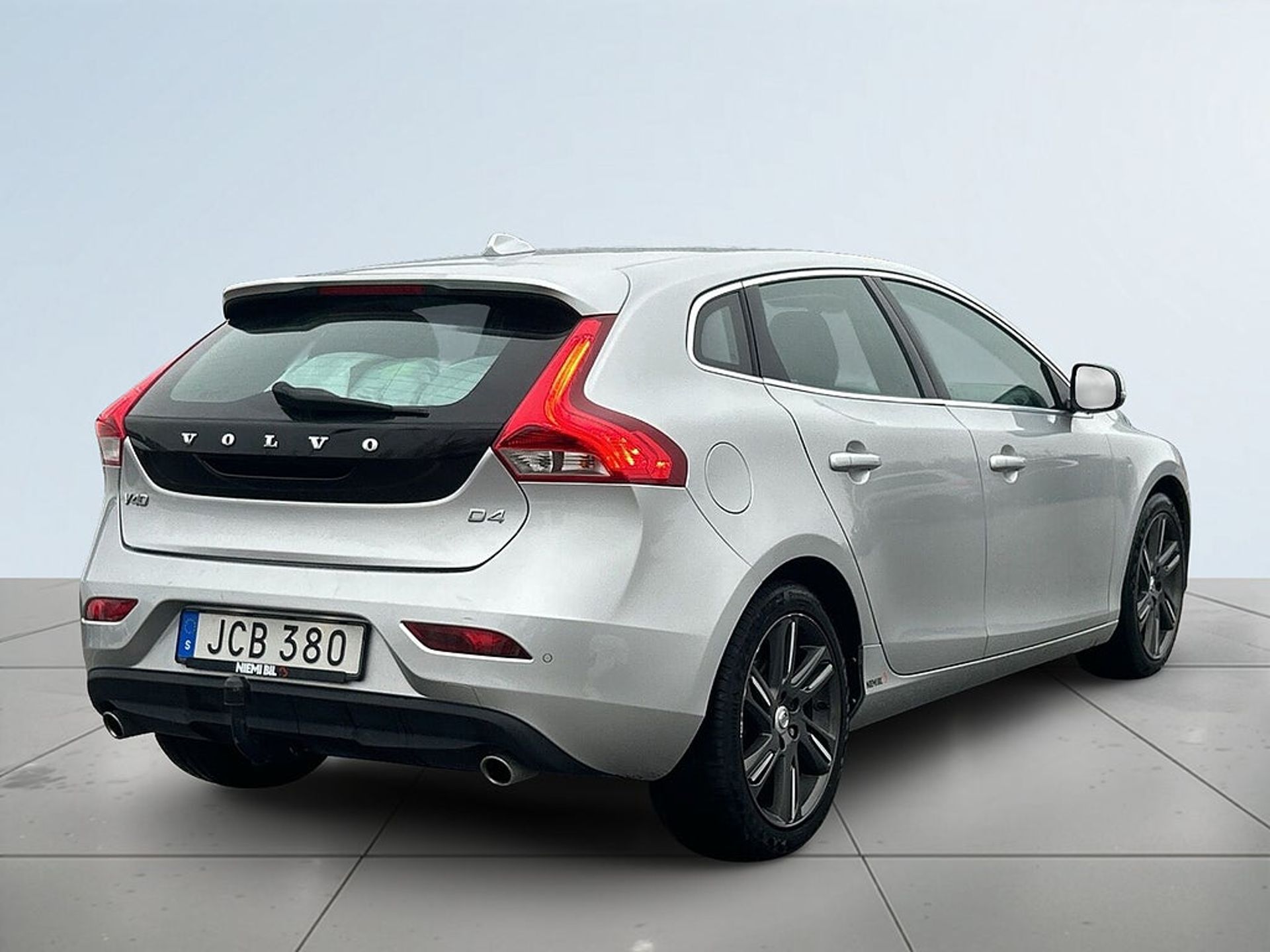Volvo V40 2016, photo 6/10