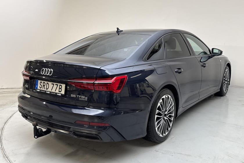 Bild 3 av Audi A6 Sedan 55 TFSI e quattro 367hk S-Line Matrix GPS