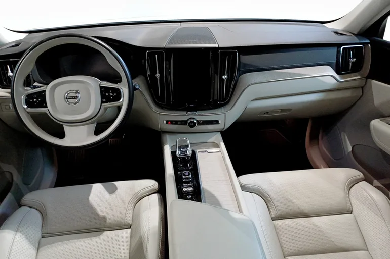 Volvo XC60 T8 AWD Recharge