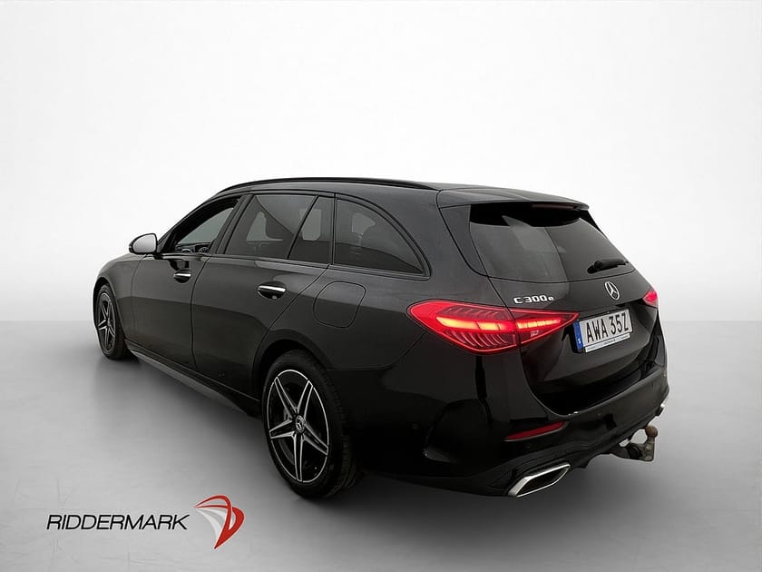 Bild 4 av Mercedes-Benz C 300 T e AMG Line Pano Burmester 360° Drag