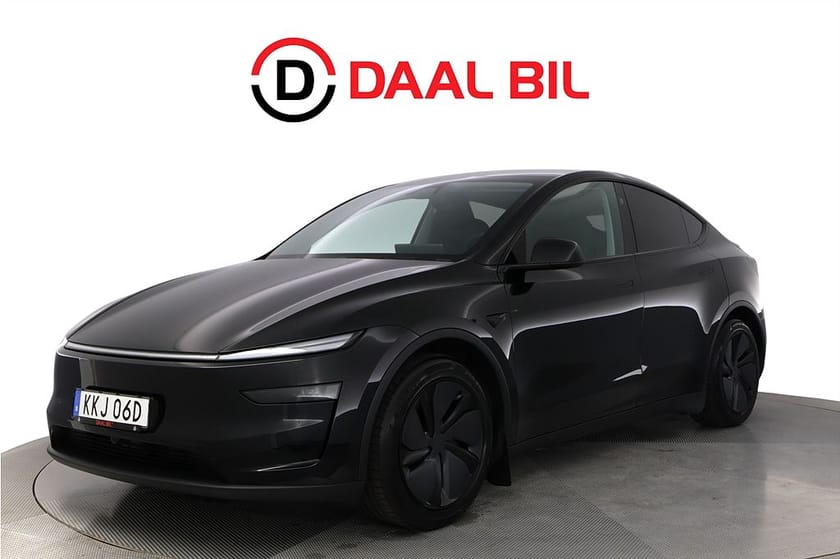 Bild 1 av Tesla Model Y Long Range AWD 514HK PANO DRAG VÄRMARE SÄTESVENTILATION