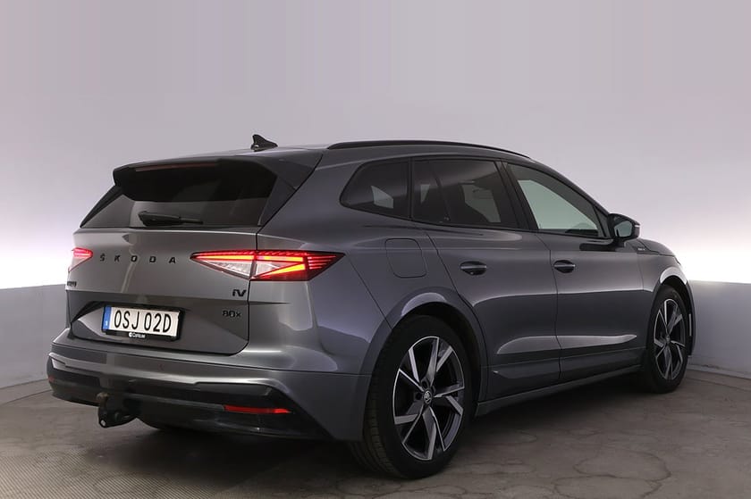Bild 5 av Škoda Enyaq iV 80x Skoda Sportline HUD Canton Elstol Matrix Drag