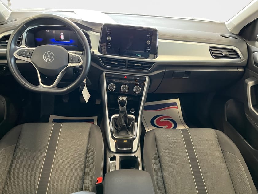 Bild 5 av Volkswagen T-Roc TSI 110hk *P.Sensorer/Apple Carplay*
