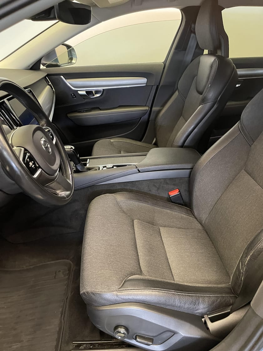 Bild 4 av Volvo V90 D3 Business Advanced / Dragkrok /
