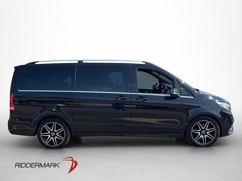 Bild 2 av Mercedes-Benz V 300d 3.1t 300 AMG 7-Sit Värm El-Dörr Skinn 360° Moms