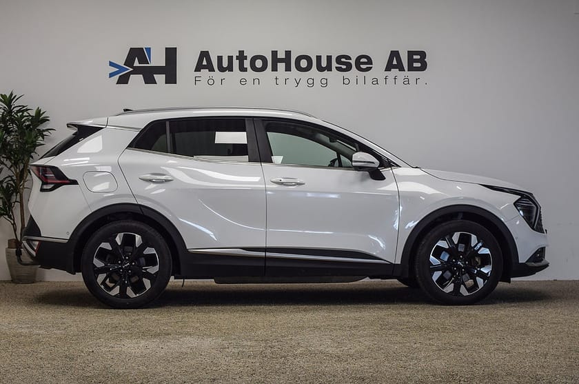 Bild 3 av Kia Sportage PHEV 4WD Advance H/K 360 Drag Navi CarPlay Elstolar